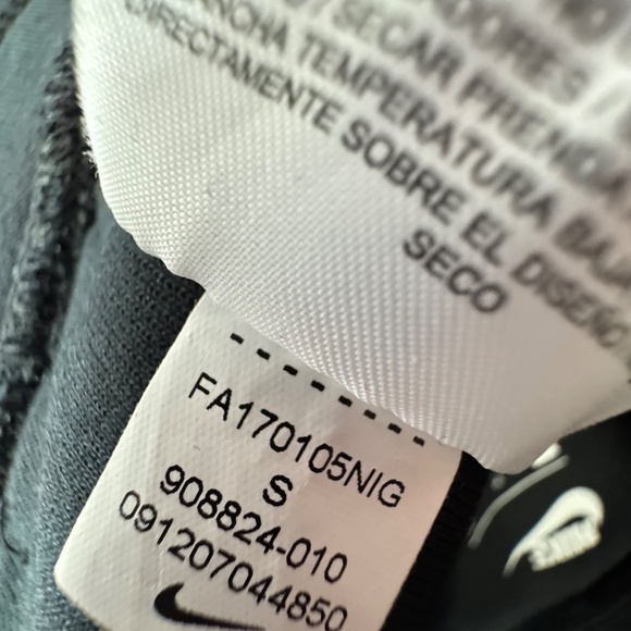 Nike Tech Fleece Black Size Small Man Woman Unisex Activwear Capris Joggers - Picture 4 of 10